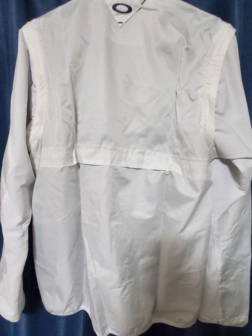 Oakley ホワイトゴルフジャケット メンズウェア