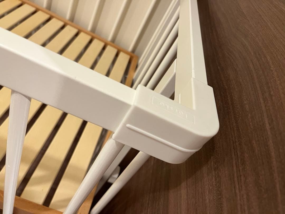 【匿名配送】フォルスカ　ベッドサイドベッド(固定ベルト付属)　ホワイト