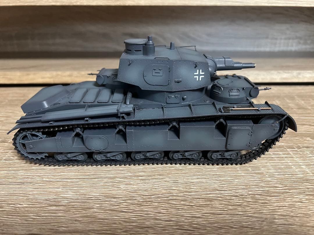 1/35 ドイツ多砲塔戦車 ノイバウファールツォイク 完成品