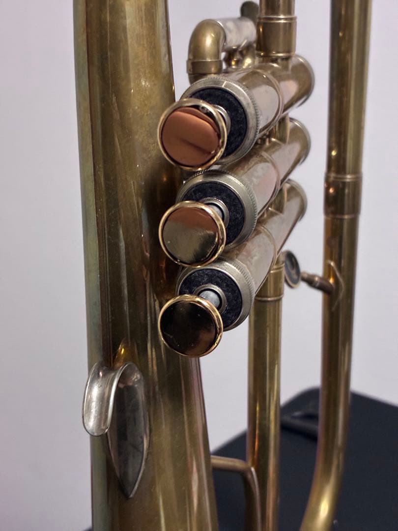 【希少品】A. Courtois Paris フリューゲルホルン ノーラッカー