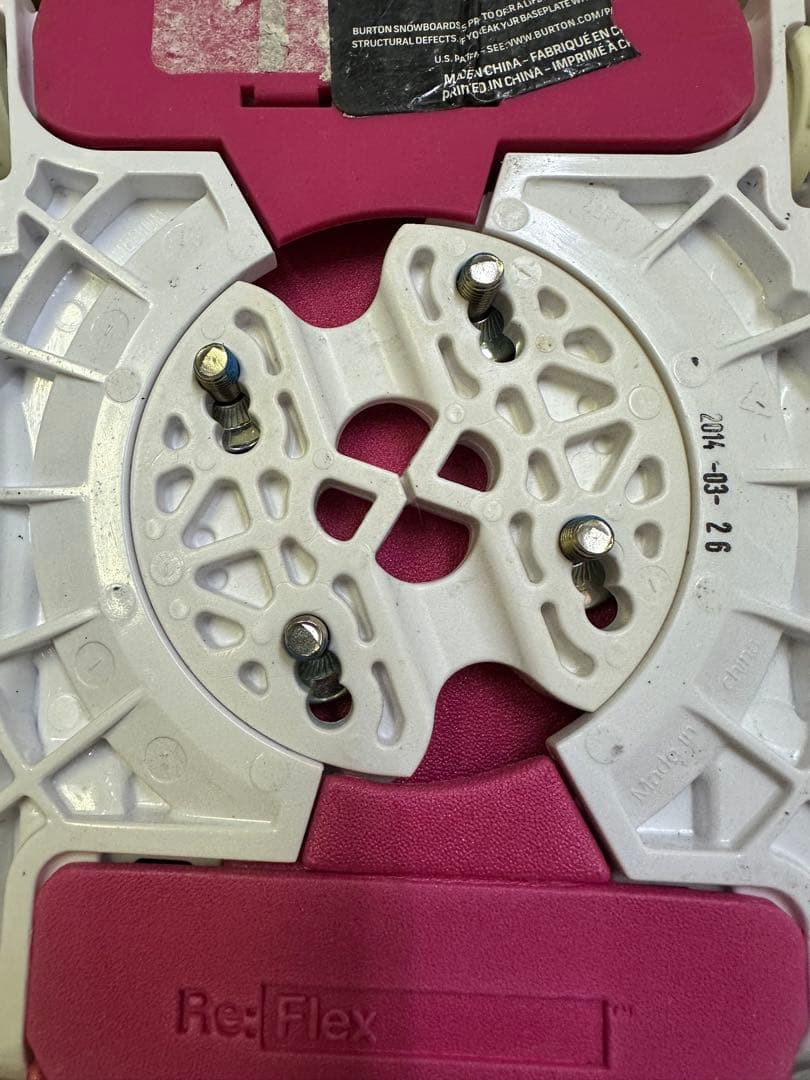スノーボード 011Artistic143 ビンディングBurton sizeM