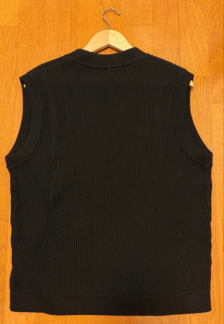 【新品未使用】Maison Kitsuné メゾンキツネ ベスト Vネック