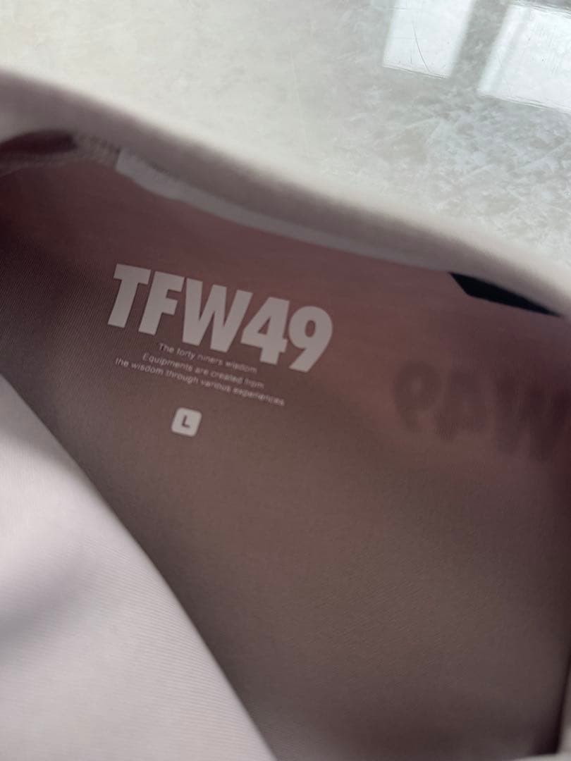 TFW49 ベージュ スウェット Lサイズ