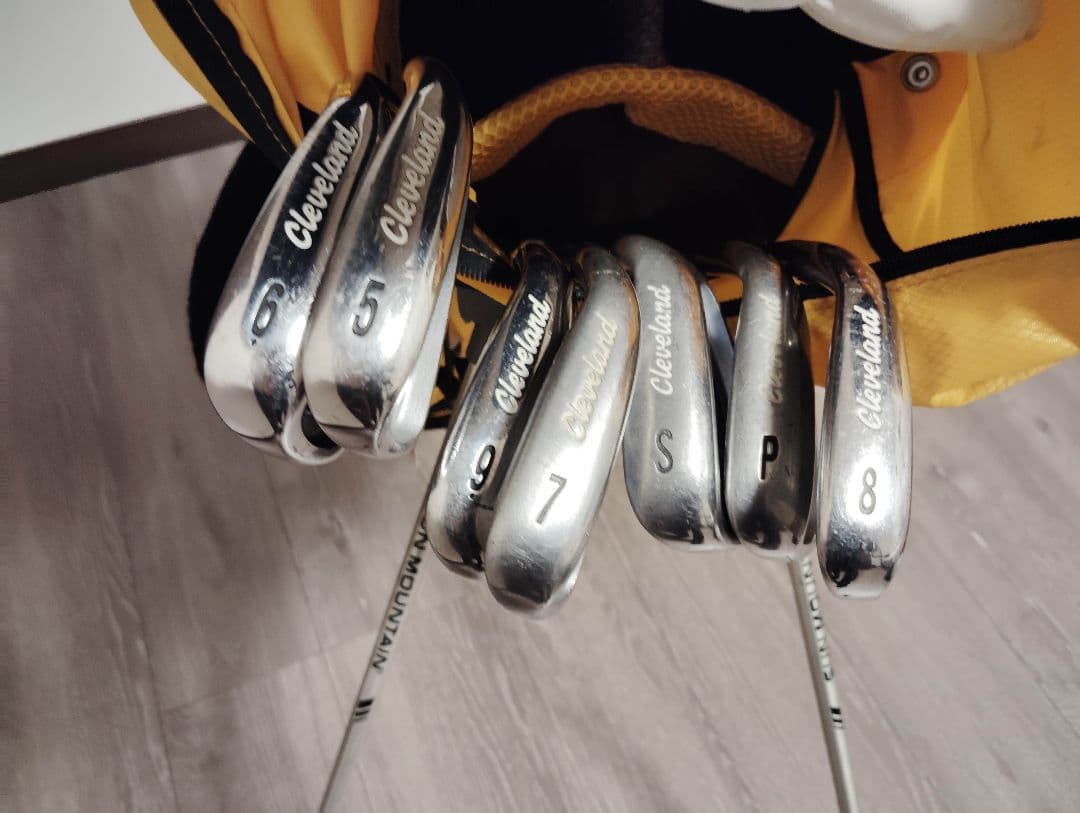よしごん様へCleveland ゴルフクラブセット イエロー
