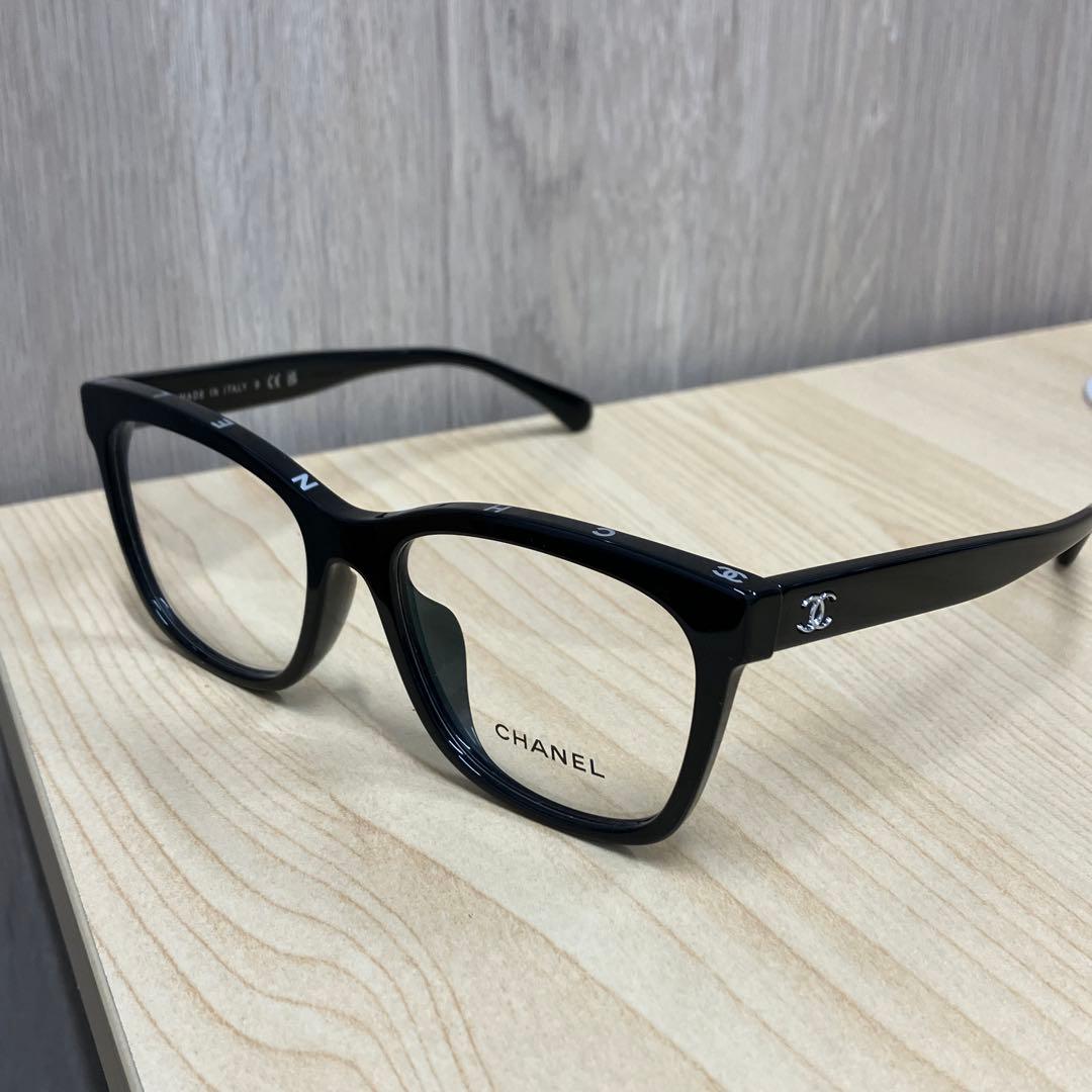 【CHANEL】メガネ　度なし