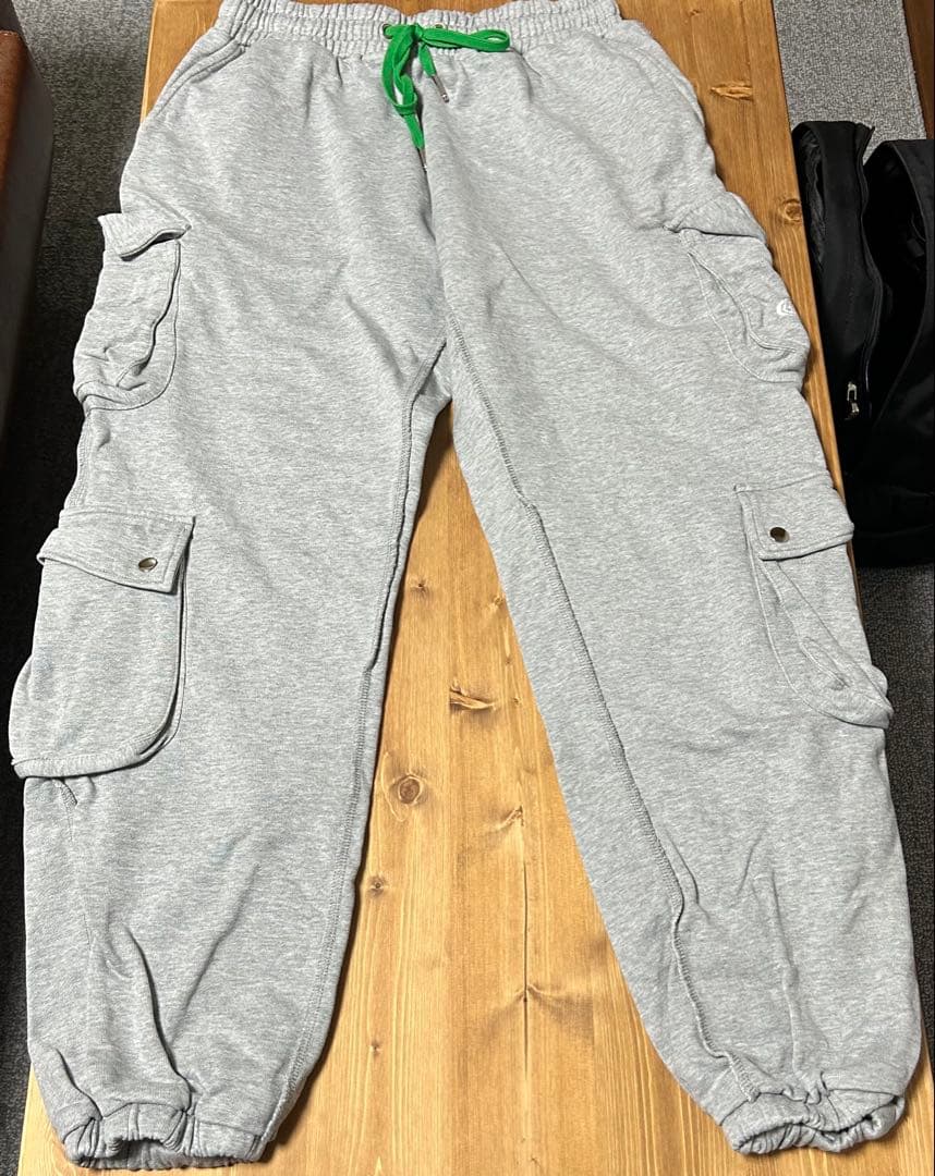 ずっと真夜中でいいのに。　スウェットパンツ