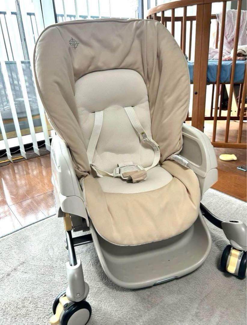 Combi 電動オートスウィング ハイローチェア ロワイヤルAT LY