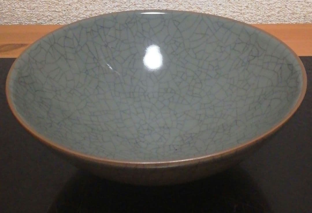 渡辺俊直作　郊檀窯　青磁　茶碗　共箱　略歴付　茶道具