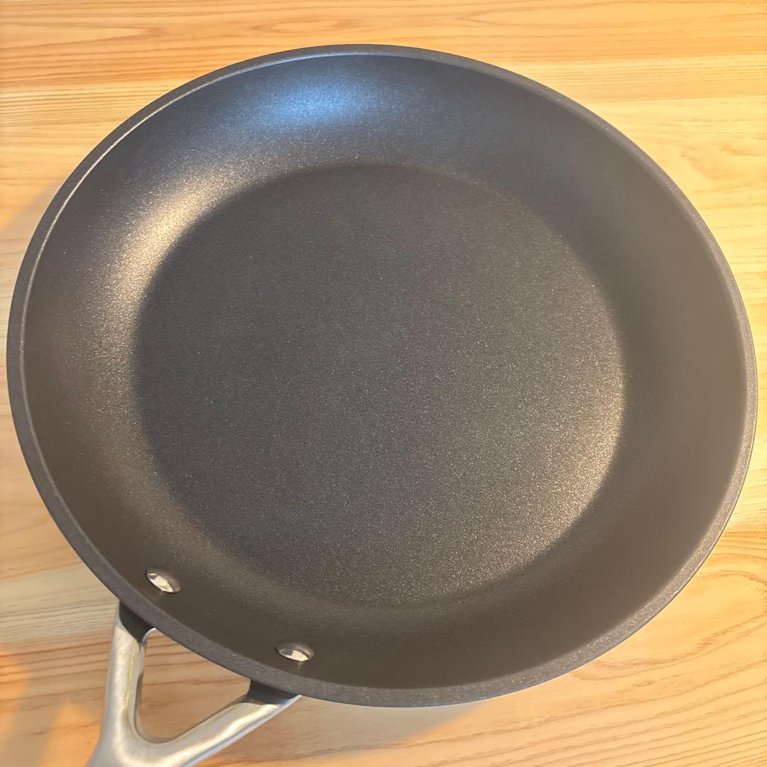 ルクルーゼ　28センチ　フライパン ステンレスハンドル 一度のみ使用