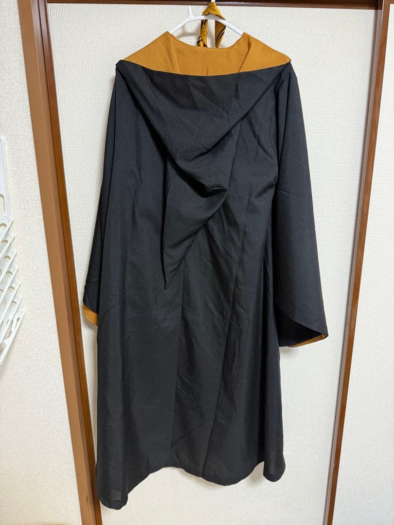 USJ公式 ハッフルパフ ローブ(Mサイズ)＋ネクタイ＋マフラー 3点セット