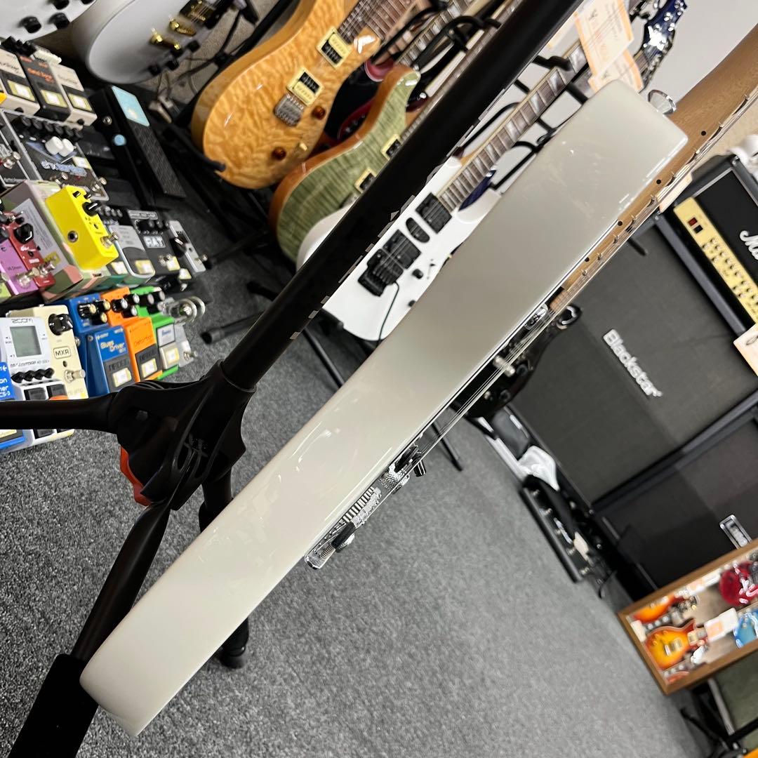 【11636】Squier affinity series White