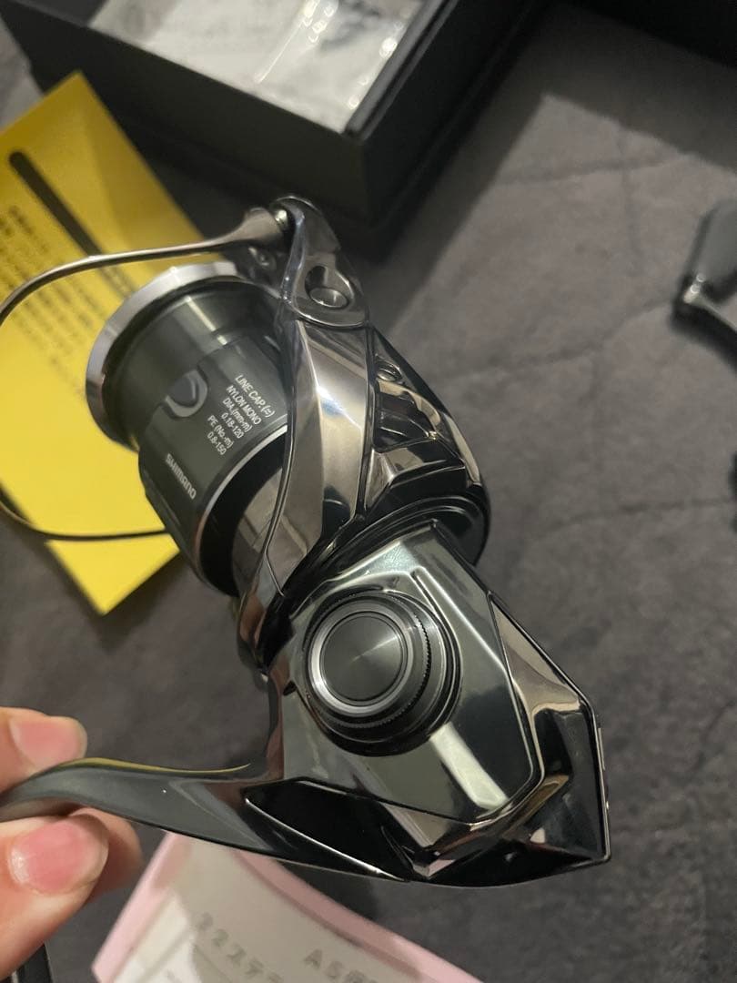 リール 22STELLA C3000SDHHG