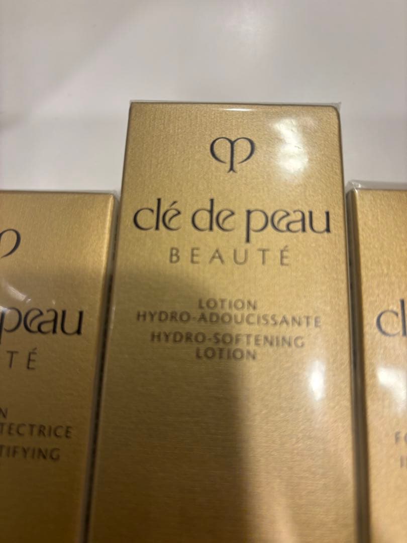 【新品未使用】クレドポー 化粧品3点セット（化粧水・乳液）　定価4万円超