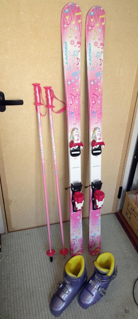 女の子用　ジュニアスキーセット　板136cm ブーツ23cm ストック100cm