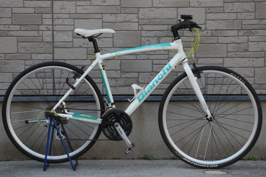 送料込み♪人気のビアンキ♪カメレオンテ♪SPORTS♪通勤通学など新生活に♪