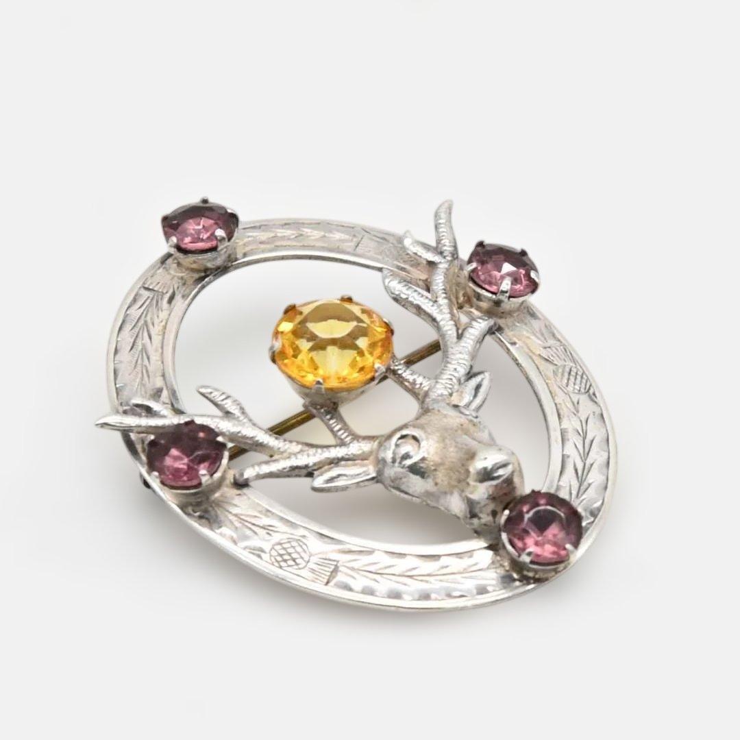 シカの頭の銀製ブローチ　スコットランド　s0922