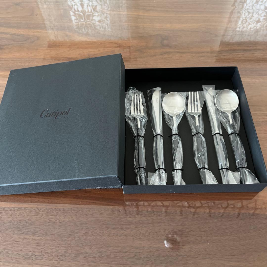 Cutipol カトラリーセット シルバー×ブラック 新品未使用品