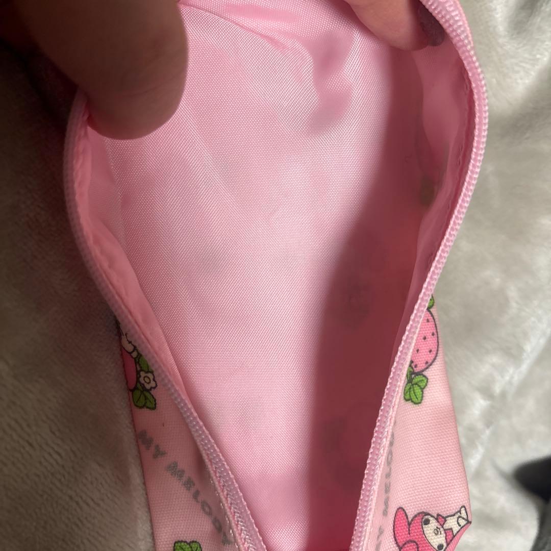 希少　マイメロディ いちご柄 ペンポーチ