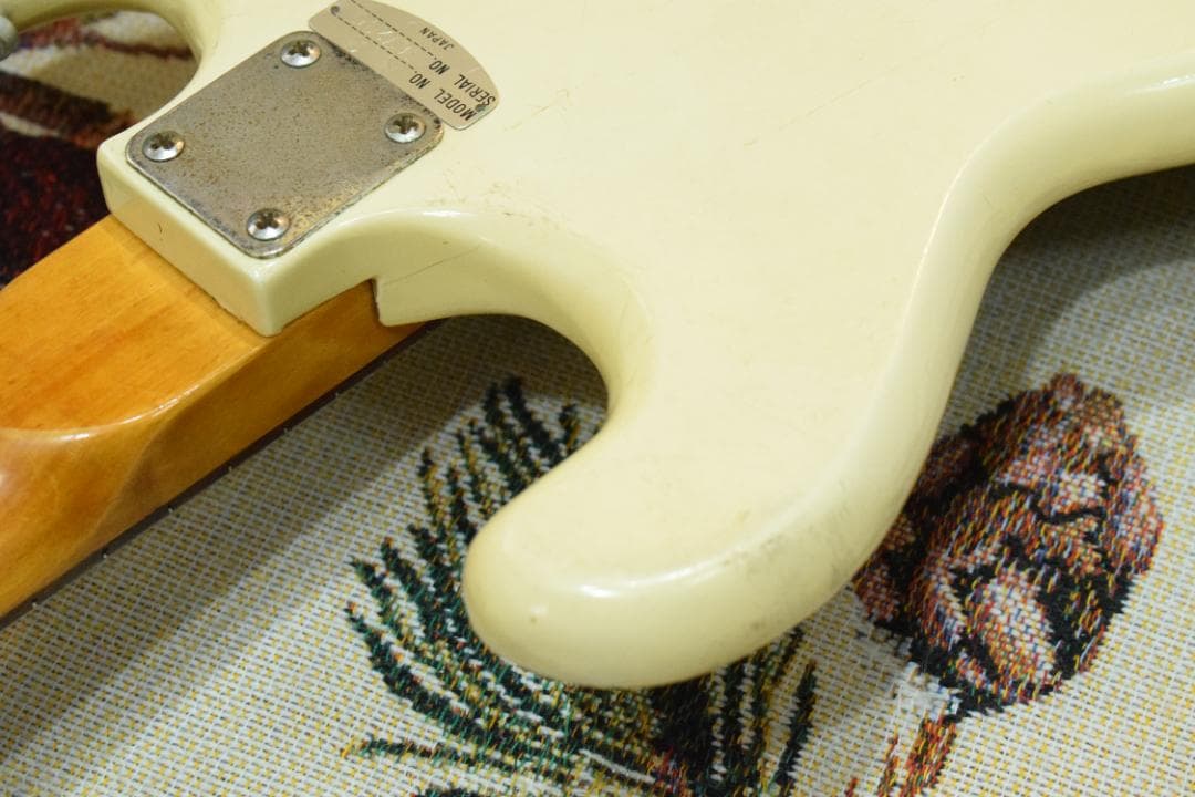 TEISCO R2 Mosrite Style エレキギター