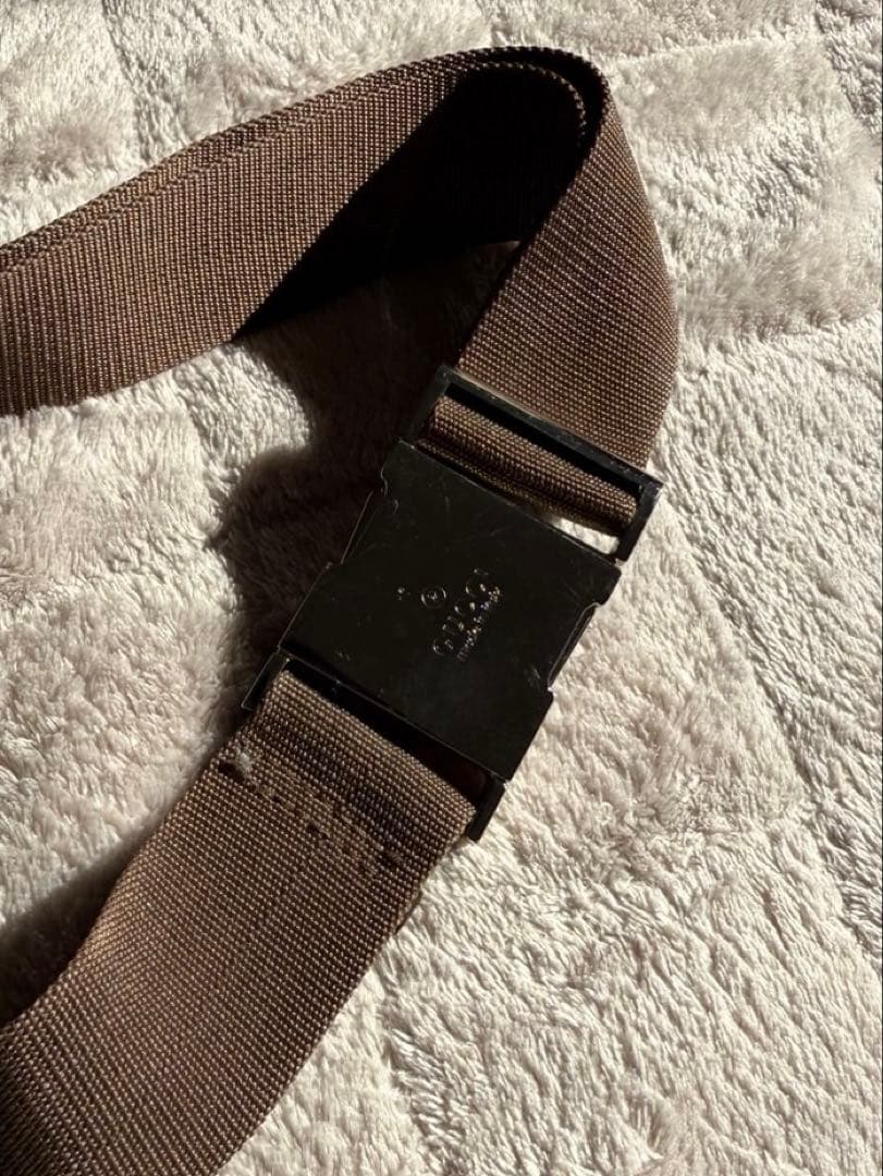 大幅値下げ！希少GUCCI　ボディーバッグ　ウェストポーチ　GG柄　キャンパス地