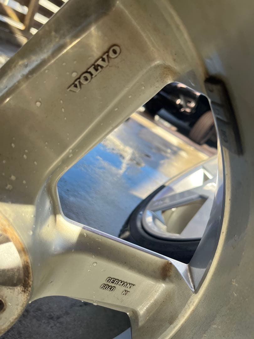 VOLVO17インチ 純正ペガサスホイールセット