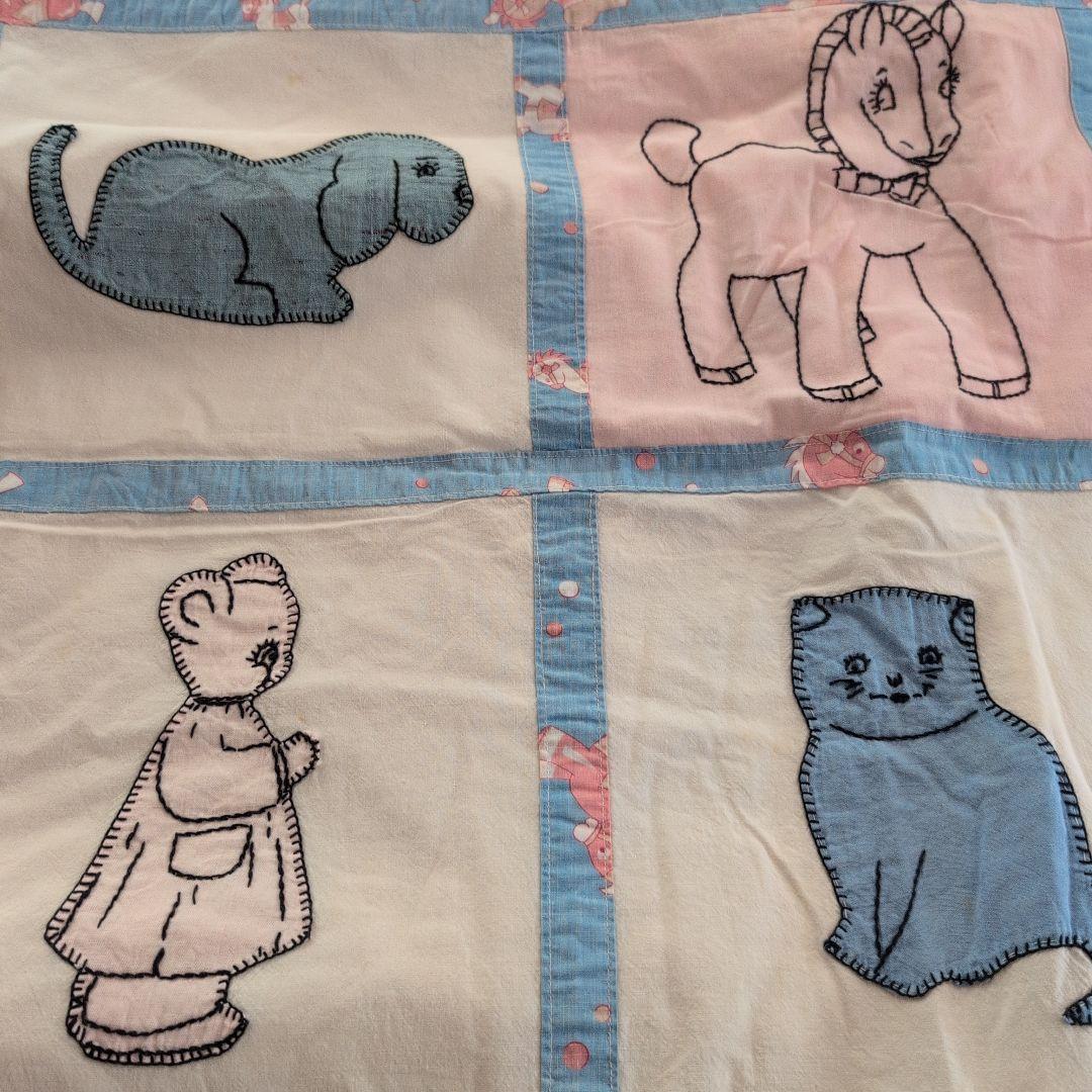 パッチワークキルト　アンティークキルト　動物柄