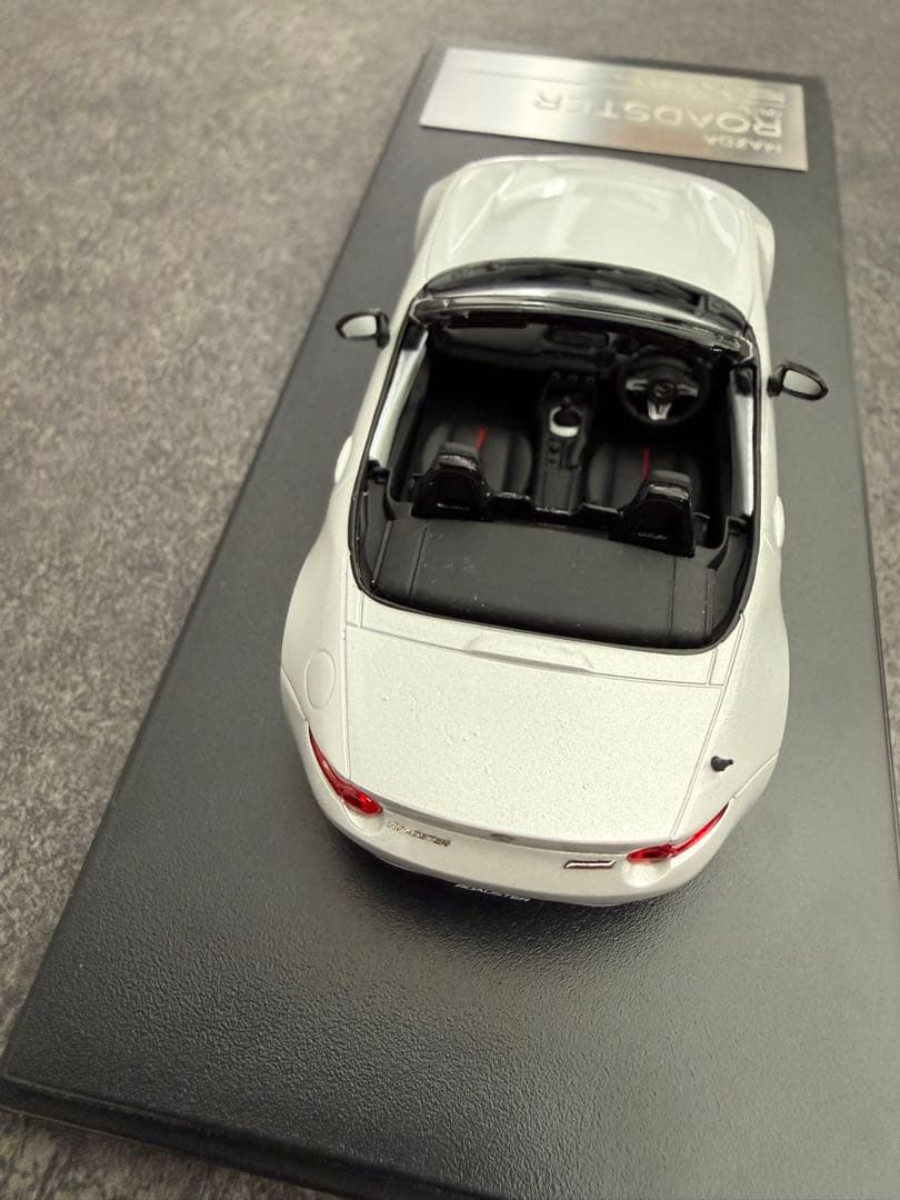 【美品】　マツダ　NDロードスター　1/43スケール　ミニカー