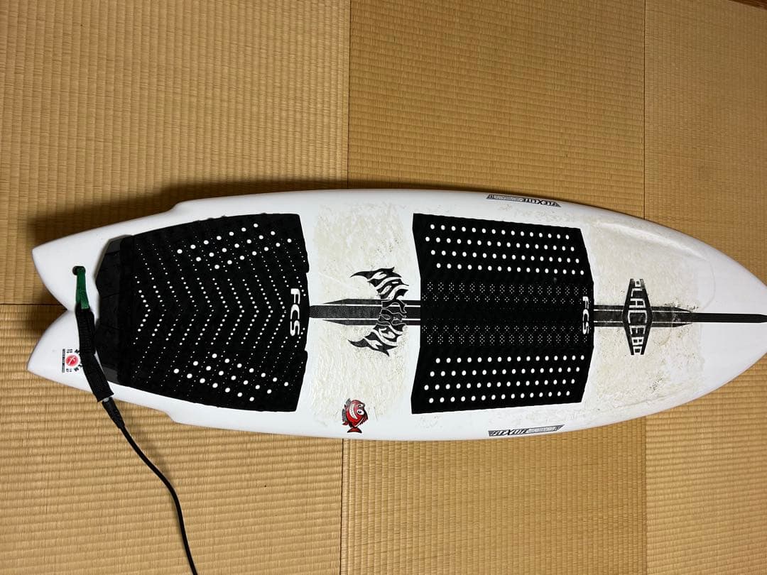 PLACEBO ホワイト ショートボード 3フィン