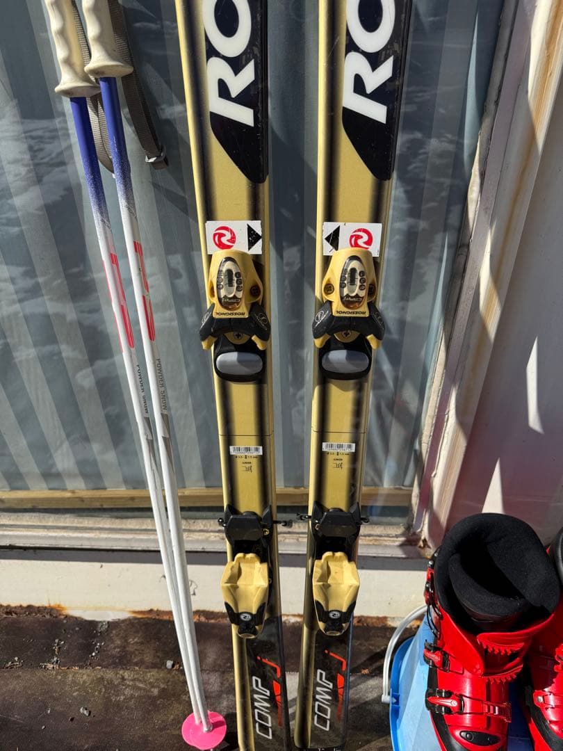 ジュニア用スキーセット　スキー140cm ブーツ23.5cm ストック