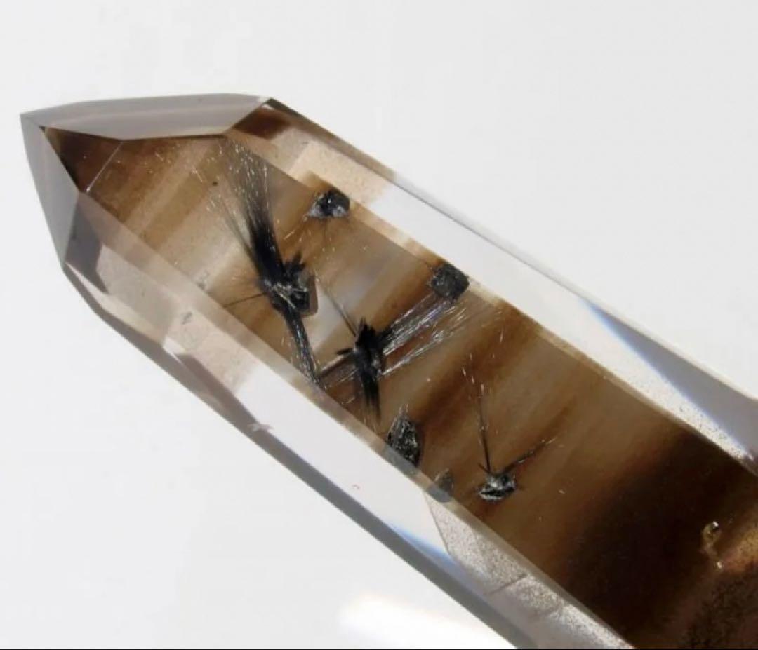 プラチナルチル入り☆ブラウン ファントム水晶ポイント　オールドストック