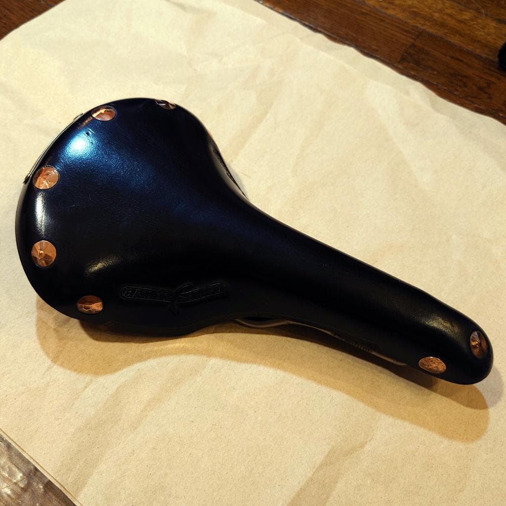 超希少 激レア BROOKS SWIFT ブラック ”チタン” 特典付き