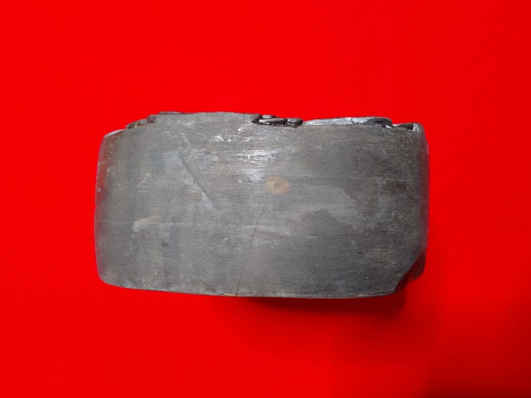 硯 見事な石眼 堂々たる風格