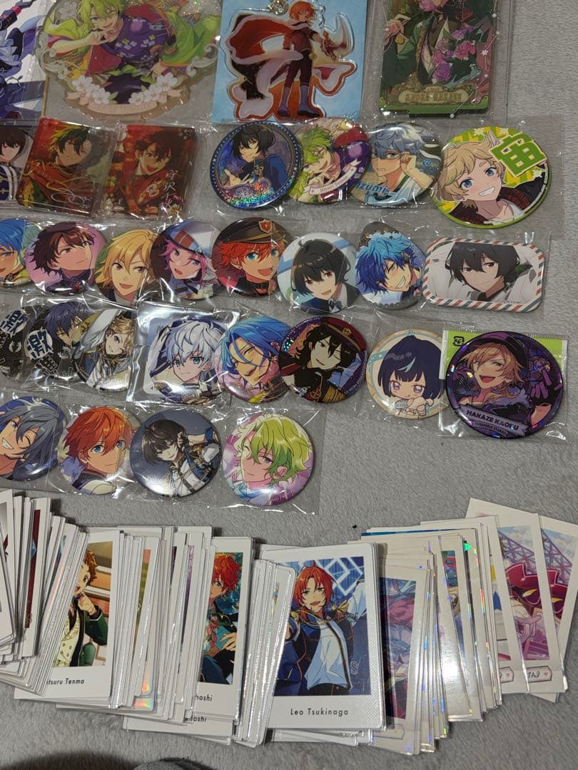 あんスタ グッズ まとめ売り 大量 190点 缶バッジ アクリルスタンド など
