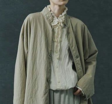 パドカレ✽フリル付きブラウス