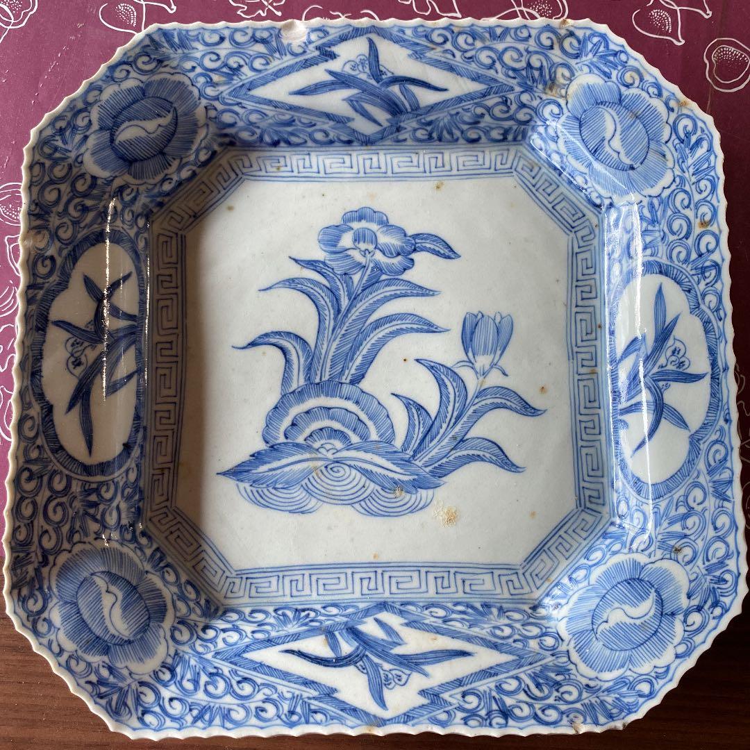 古い盛り皿です。古伊万里