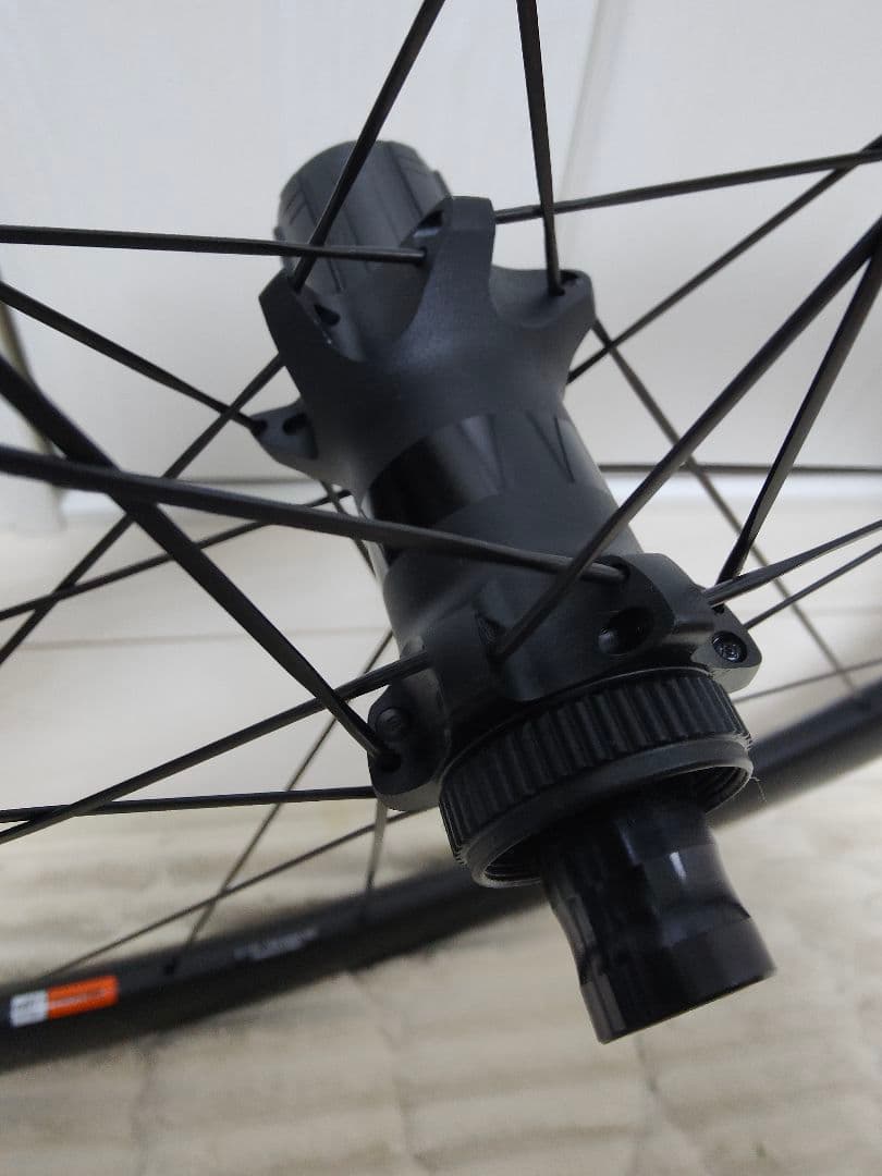 【新品☆】TREK ボントレガーaeolus pro3 TLR discホイール