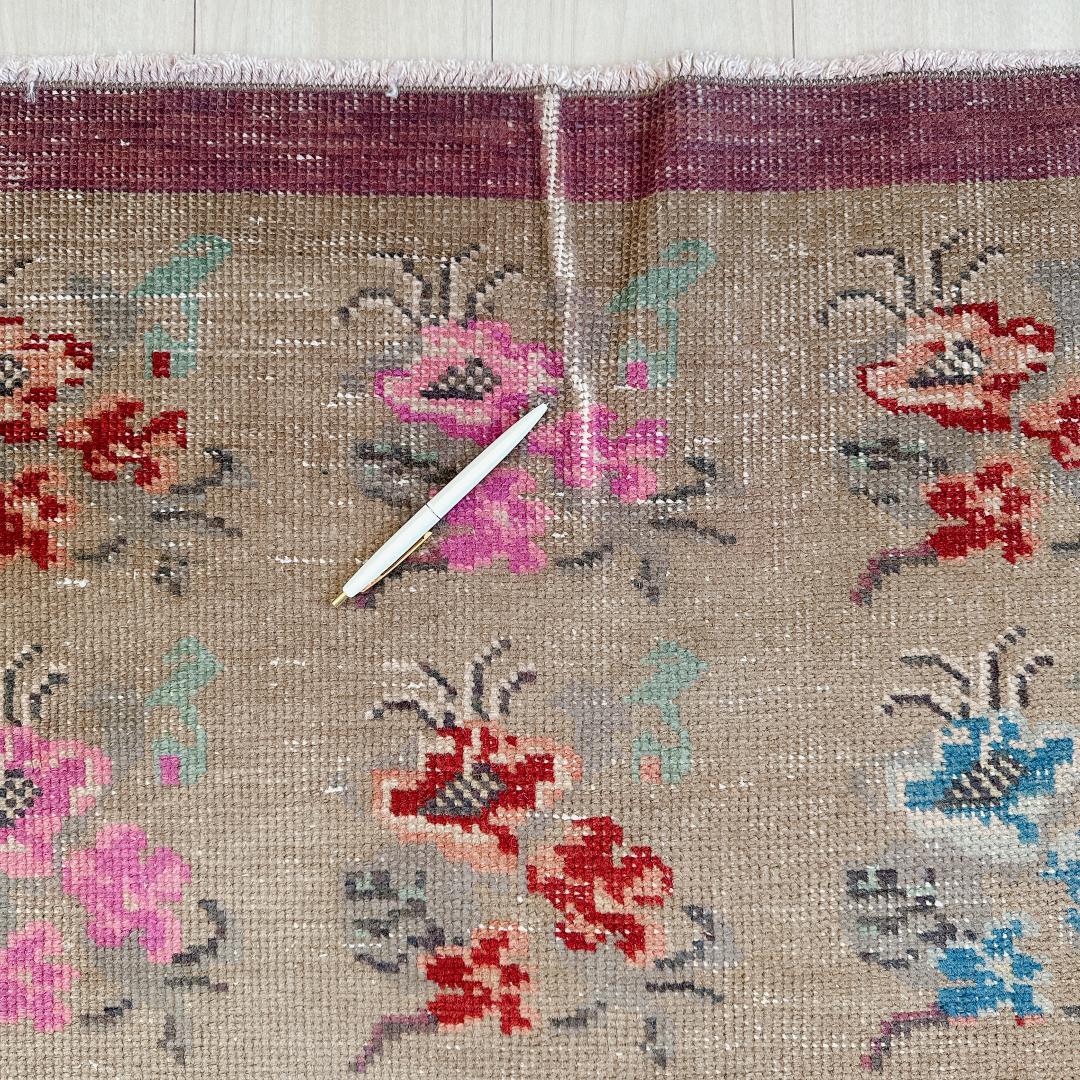 トルコヴィンテージラグ A73 大判 高級 レア グレージュ ピンク ブルー