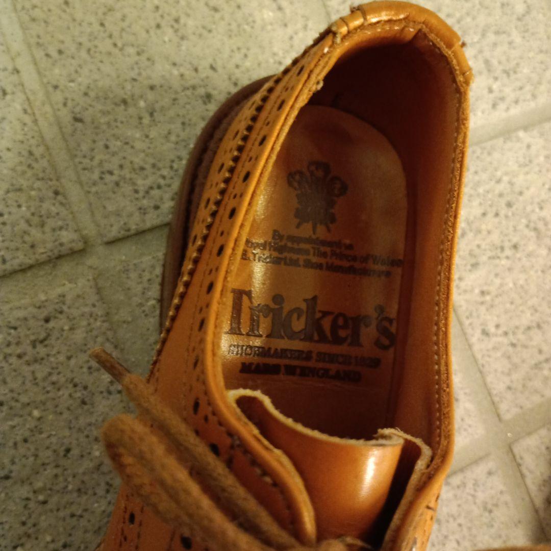Tricker's ブラウン レザー ウィングチップ