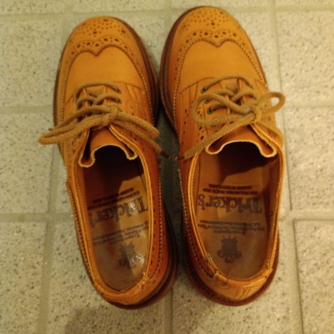 Tricker's ブラウン レザー ウィングチップ
