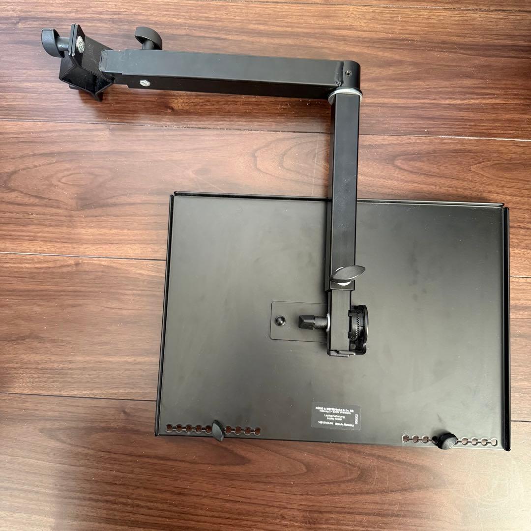 K&M ラップトップホルダー 18815-018-55