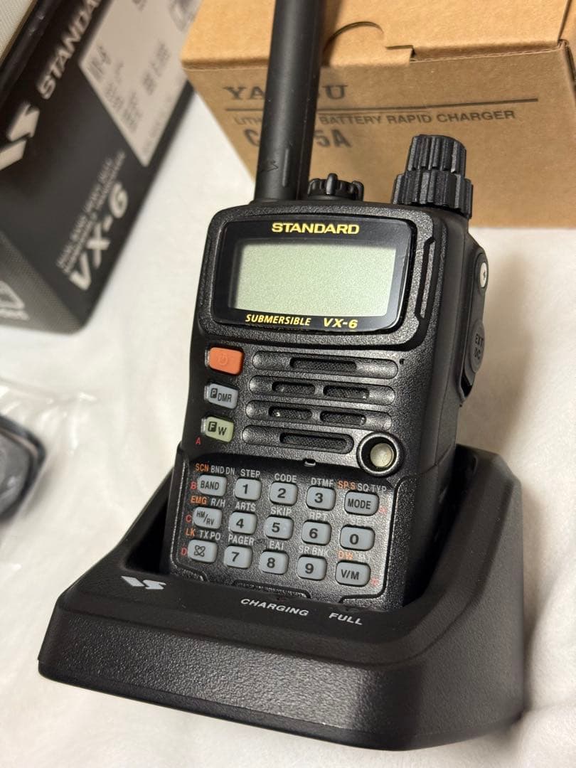 美品 八重洲無線 VX-6 standard 急速充電器付き ヤエス YAESU