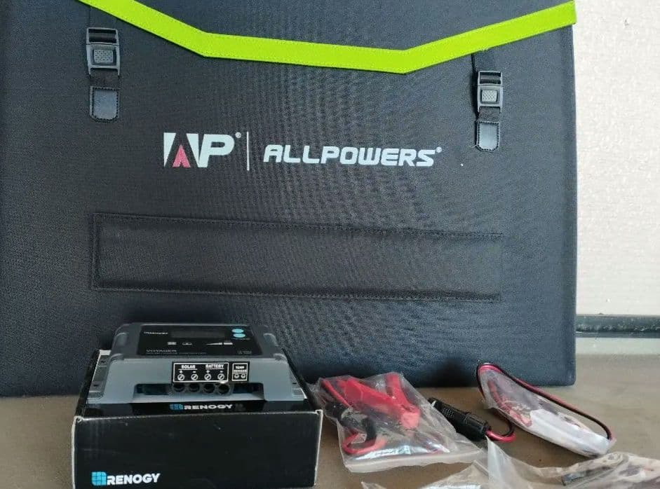 ポータブルソーラーパネル