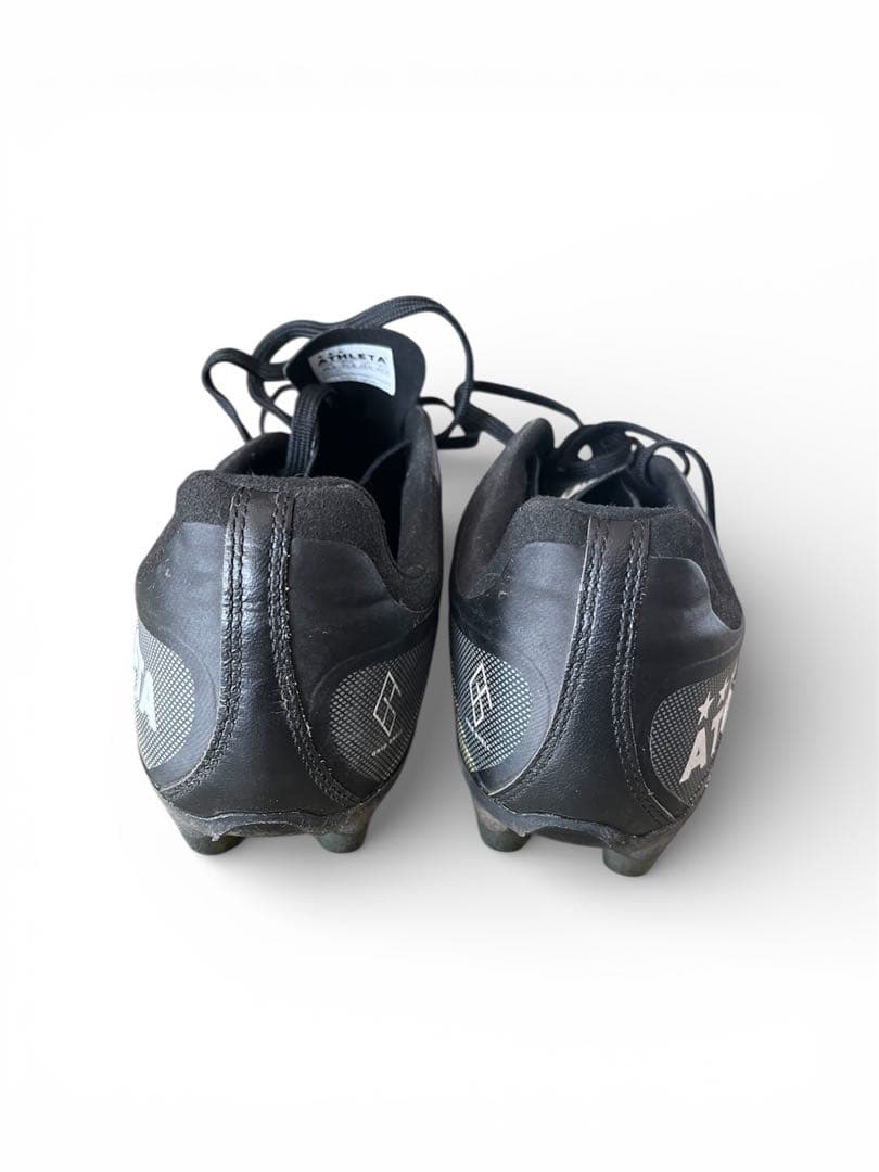 ATHLETA 10R ブラック スパイクシューズ