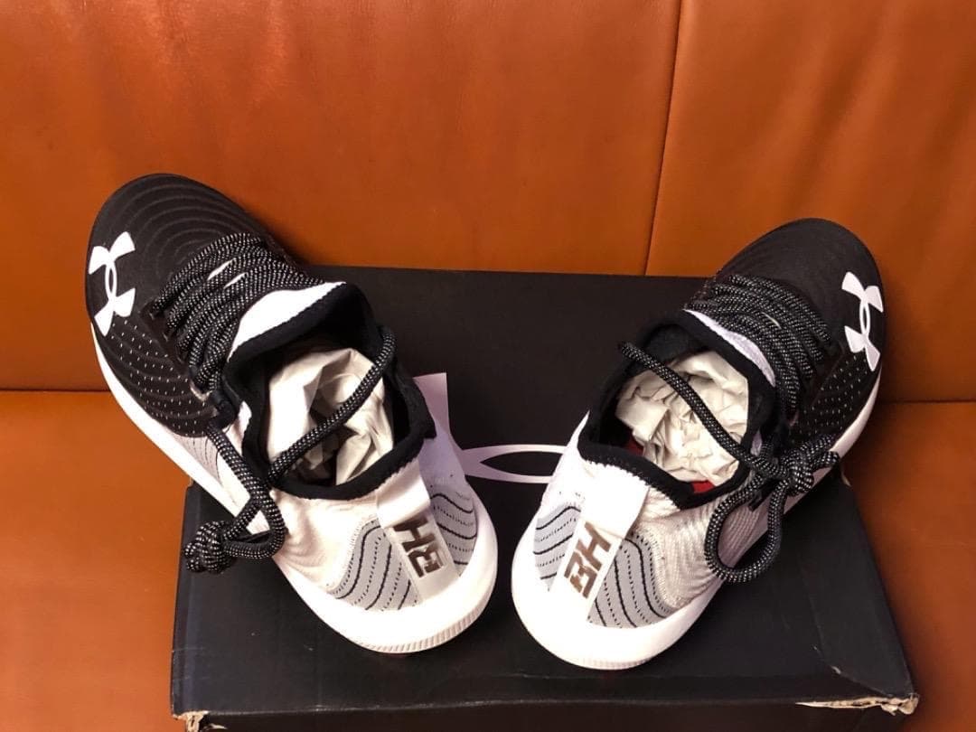 新品☆USA国内限定発売☆アンダーアーマー☆野球スパイク☆ハーパー4 ★30cm