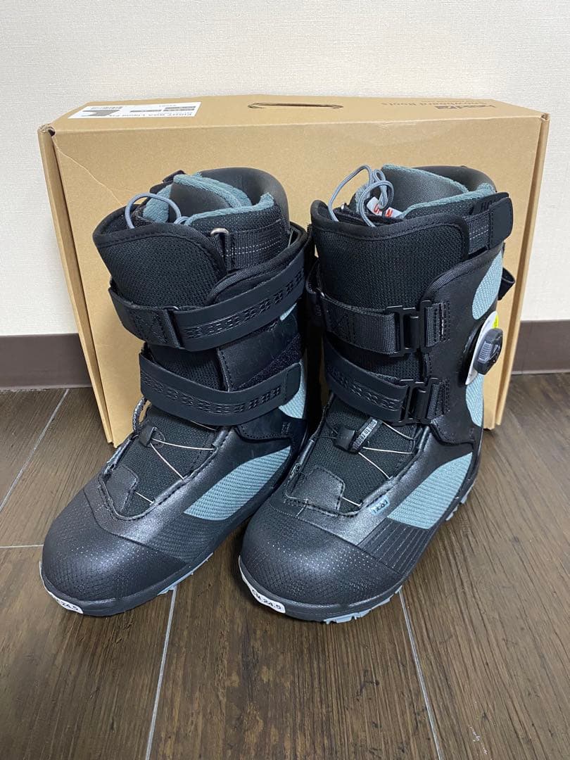 スノーボードブーツ ブラック/グレー