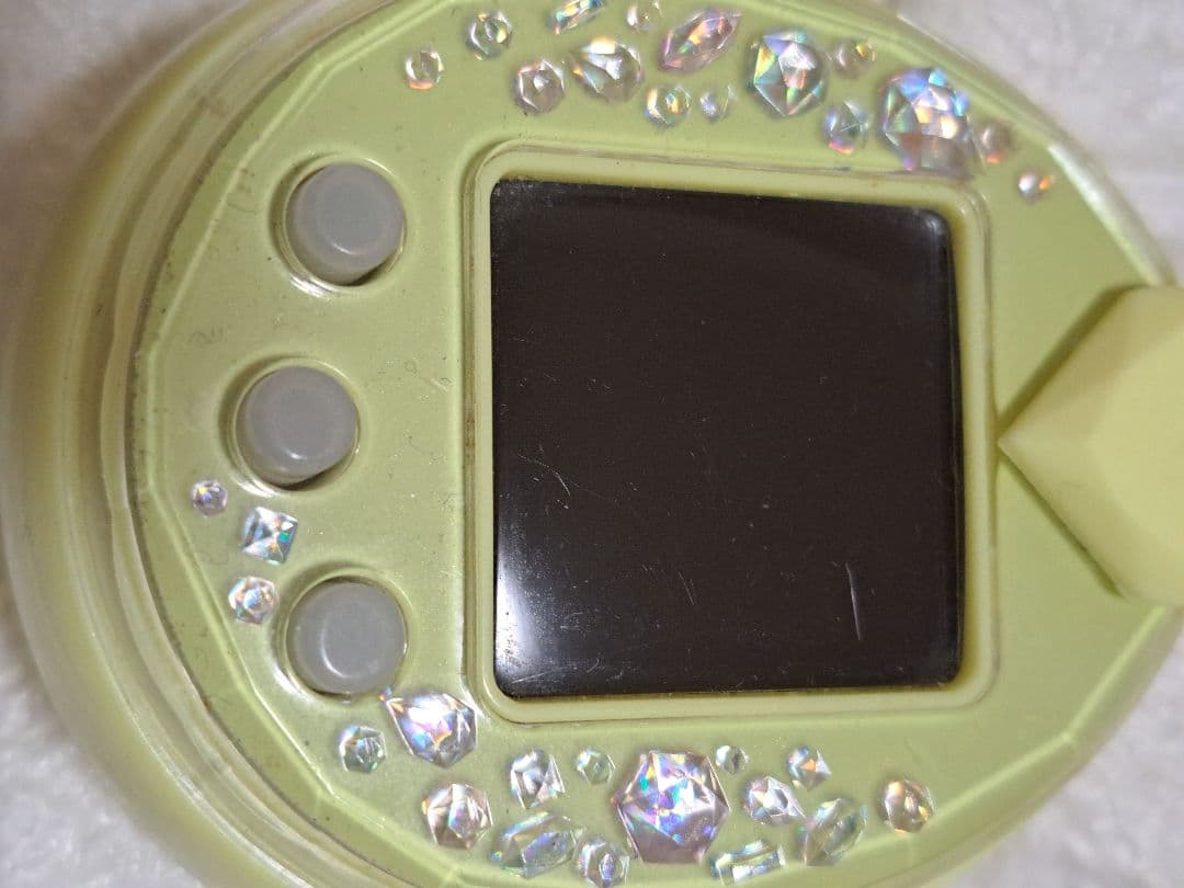 z*e様 たまごっち ピース 本体 イエロー