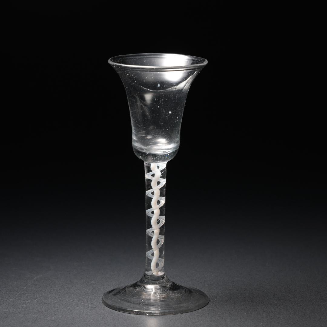 アンティークグラス　オペーク（乳白色）ツイストステム　ゴブレット　R1540ダI