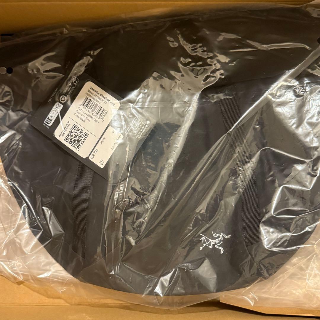 正規品　新品　ARC'TERYX Granville Shoulder Bag