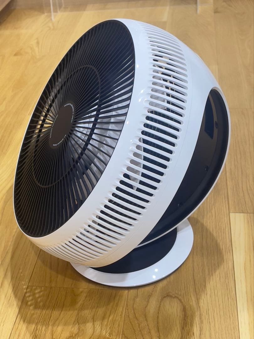 【新品2025年製】バルミューダ　サーキュレーター　扇風機