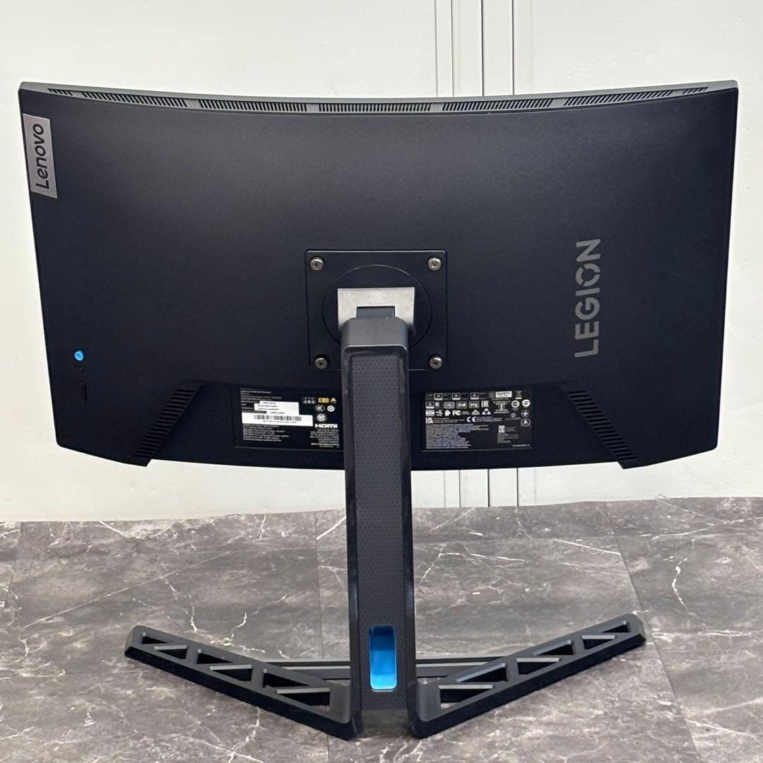 ＊大型湾曲モニター 2025年製 Lenovo LEGION 27インチ 曲面